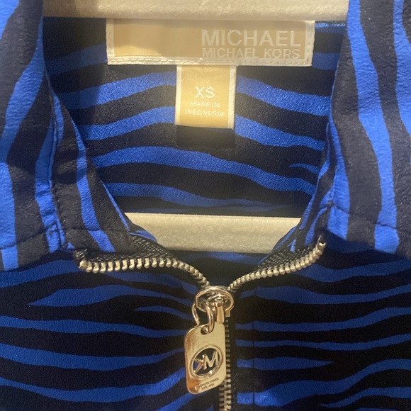 Michael Kors zebra blue print blouse - Picture 2 of 4